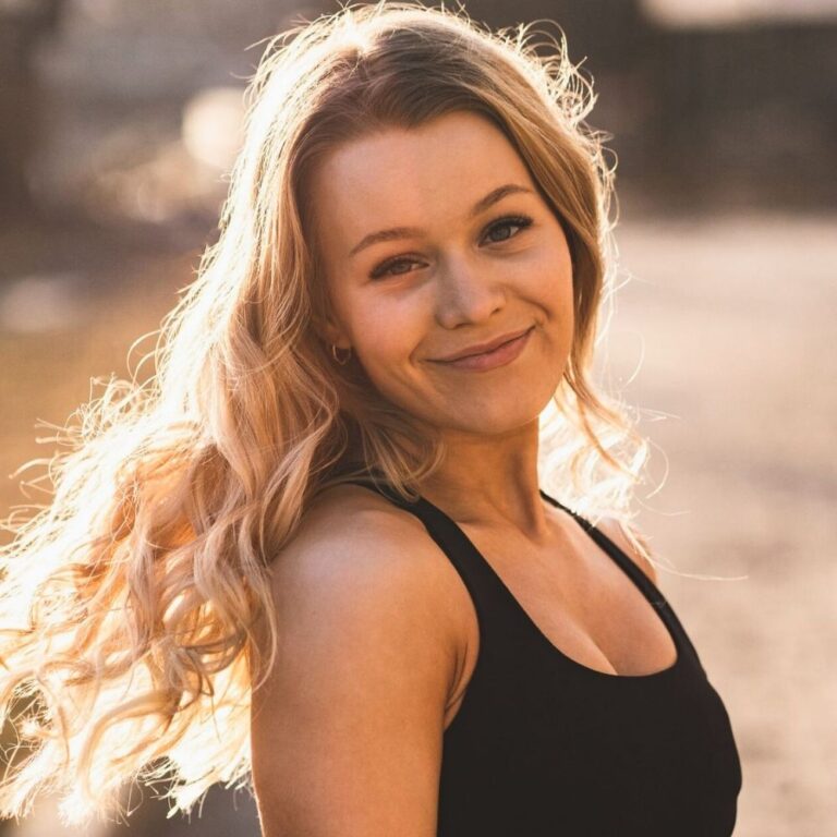 10 Habits Of Women Who Age Slowly And Beautifully