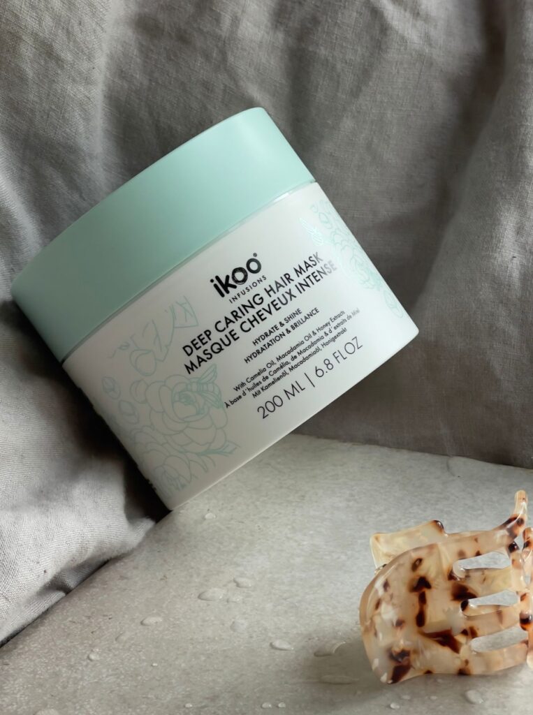 ikoo hair mask with clutcher