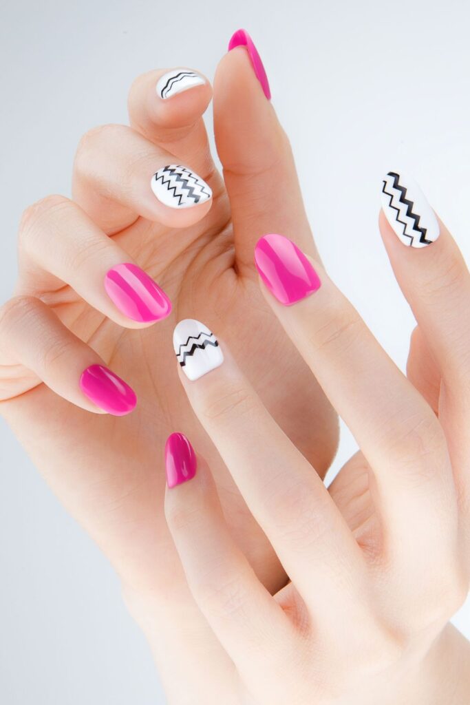 pop art pink nails