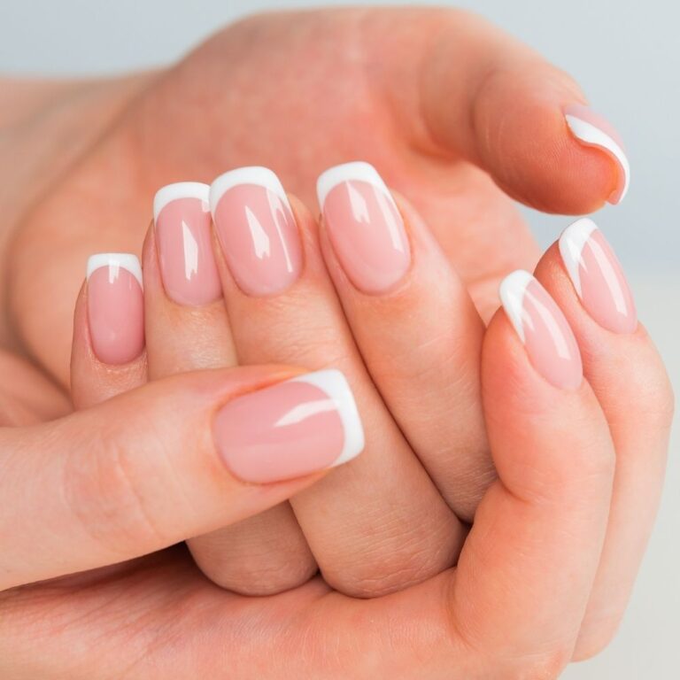 18 French Tip Nails For a Quiet Luxury Energy